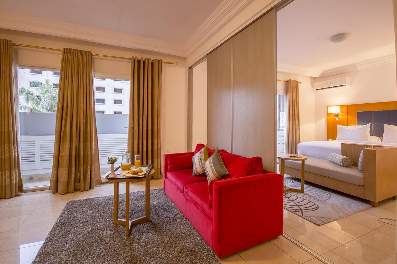 Leon Hotel Киншаса Экстерьер фото